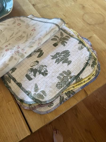 STUDIO 24: Unpaper Towels